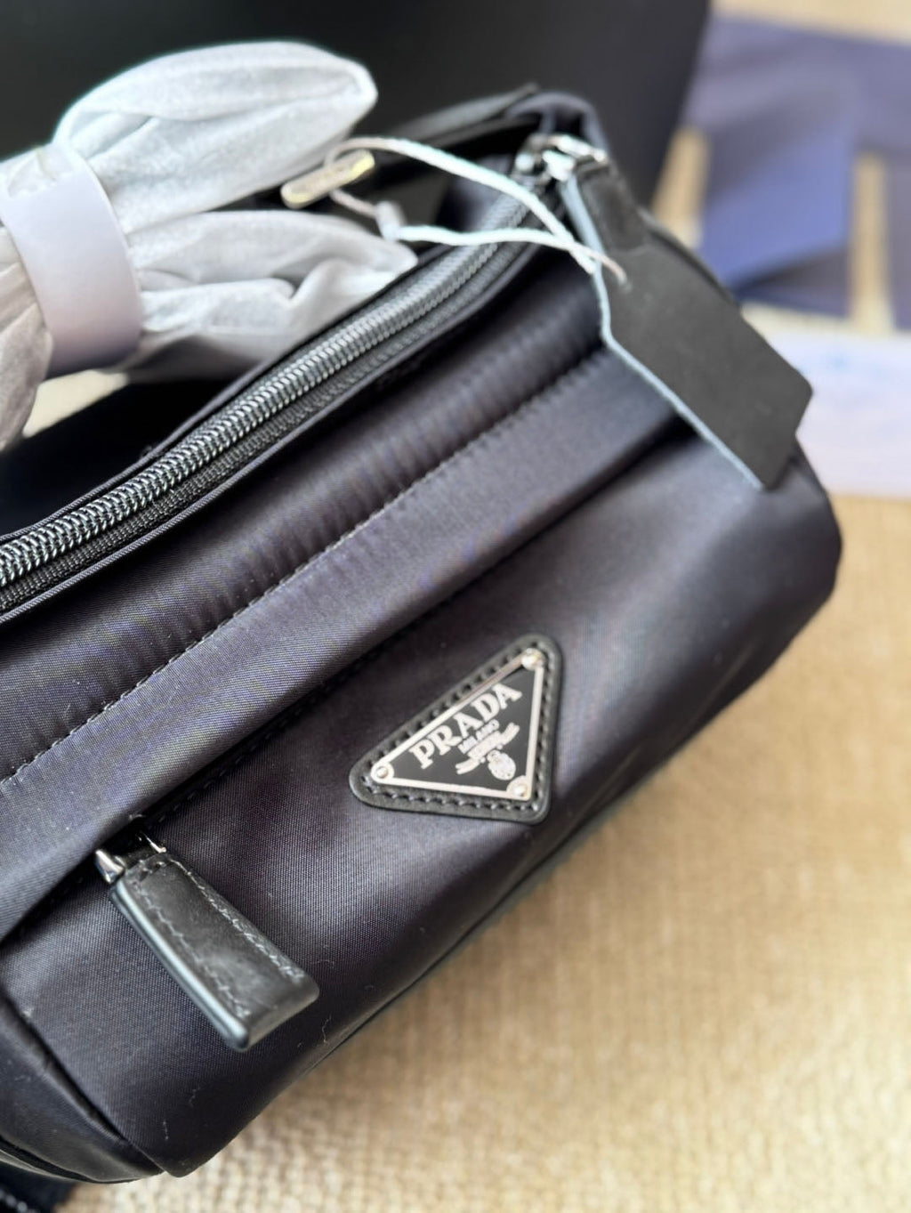 PR Nylon Messenger Bag 1825022008
