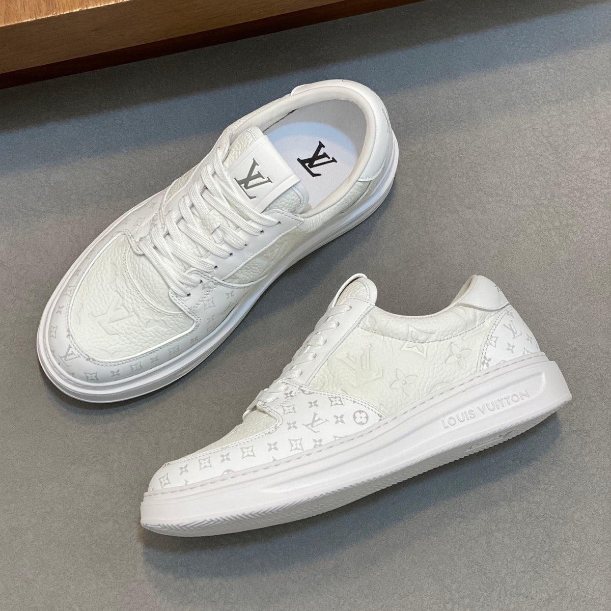 VV Sneaker 1825052109