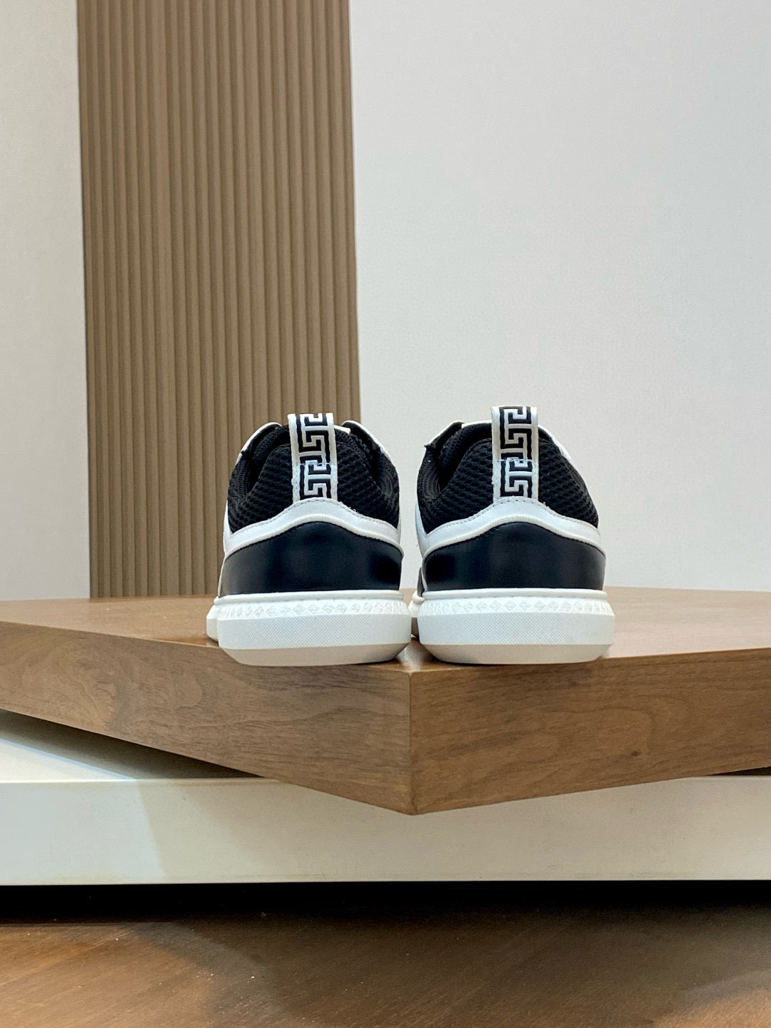 GIV sneakers 1826012801