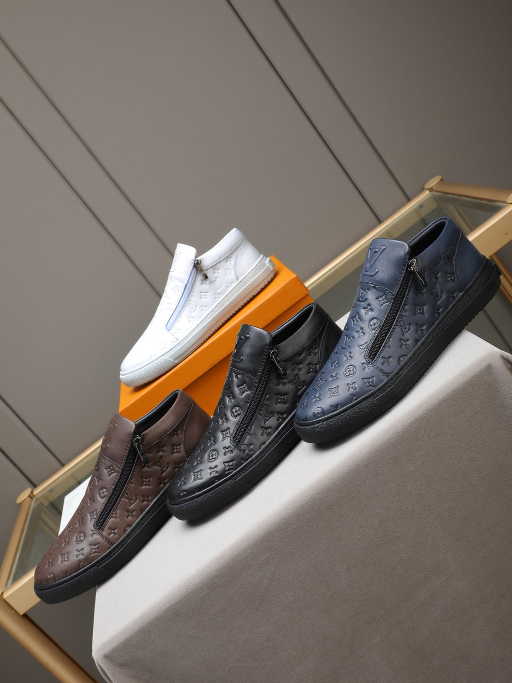 VV Zippered casual sneakers 1825122511