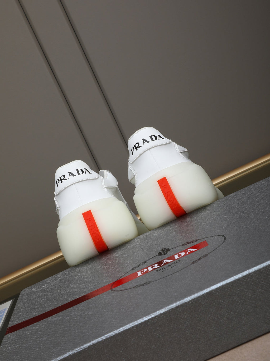 PR sneakers 1826051403