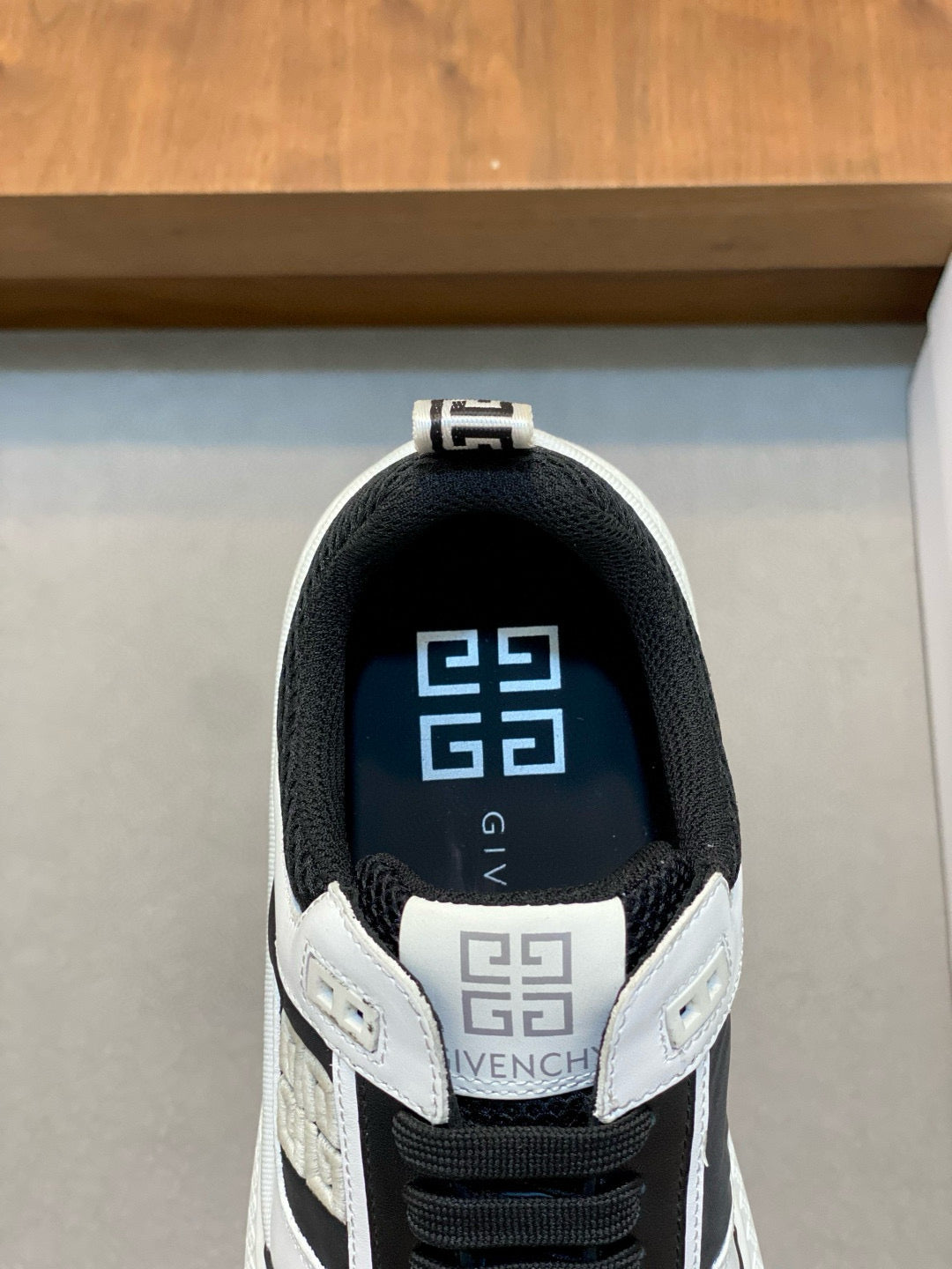 GIV sneakers 1826012801