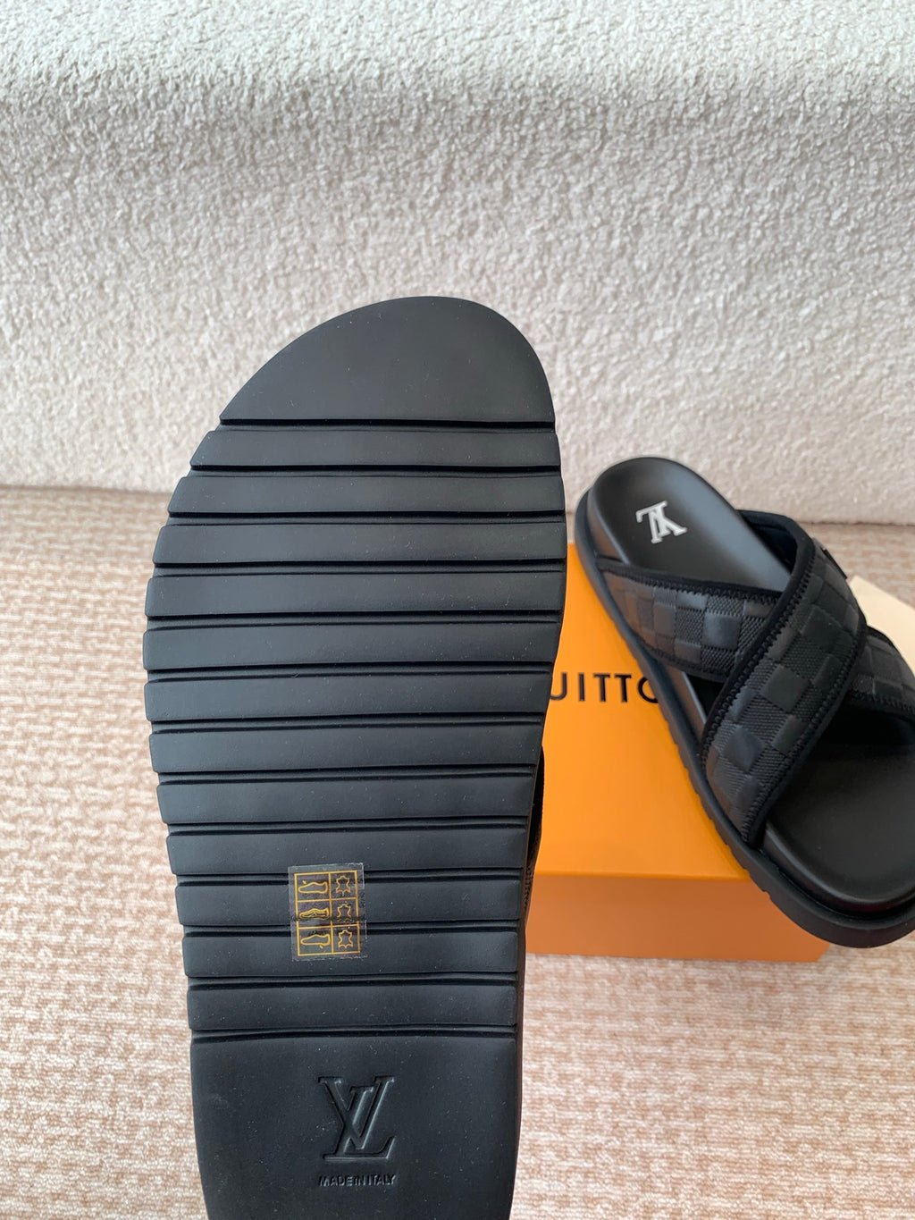 VV Beach slippers 1825052202