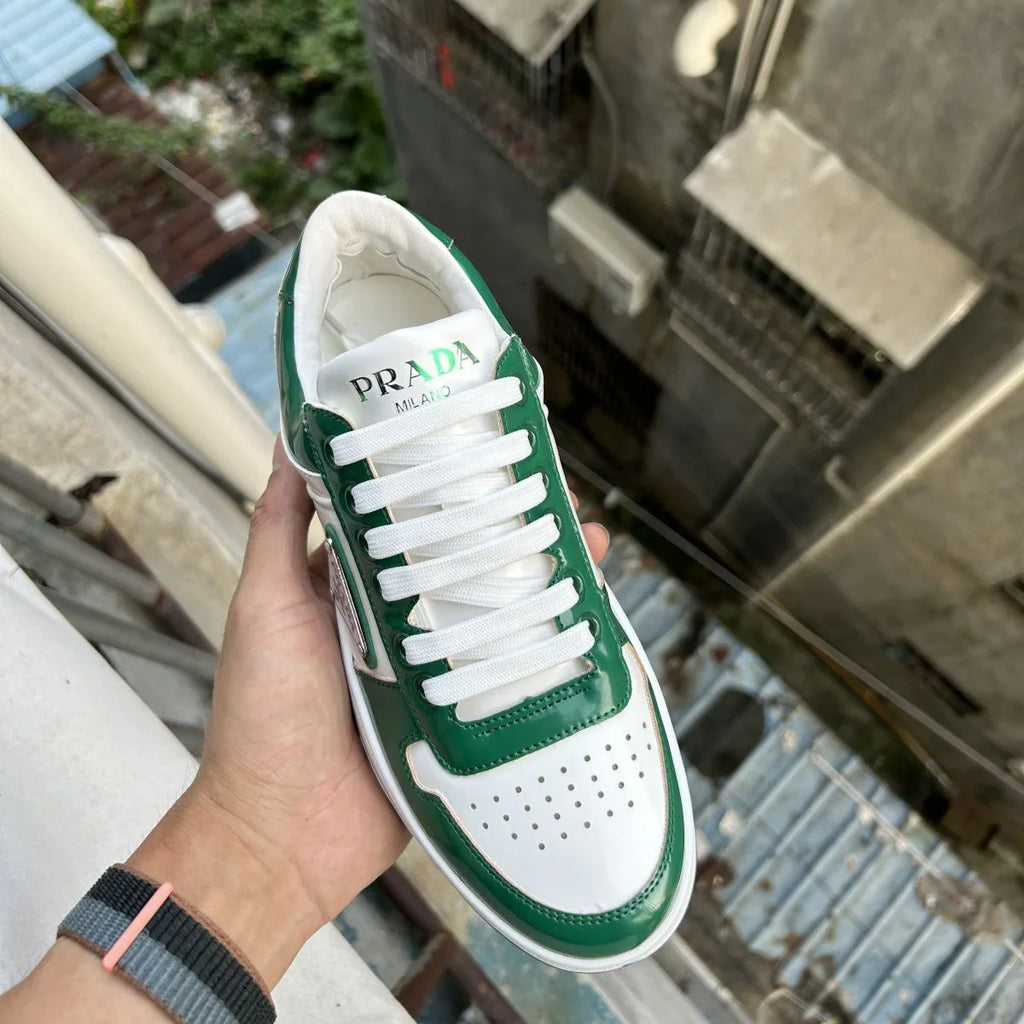 P New Women's and Men's Shoes Casual Shoes Triangle Buckle Lace-up Sneakers 1024060508