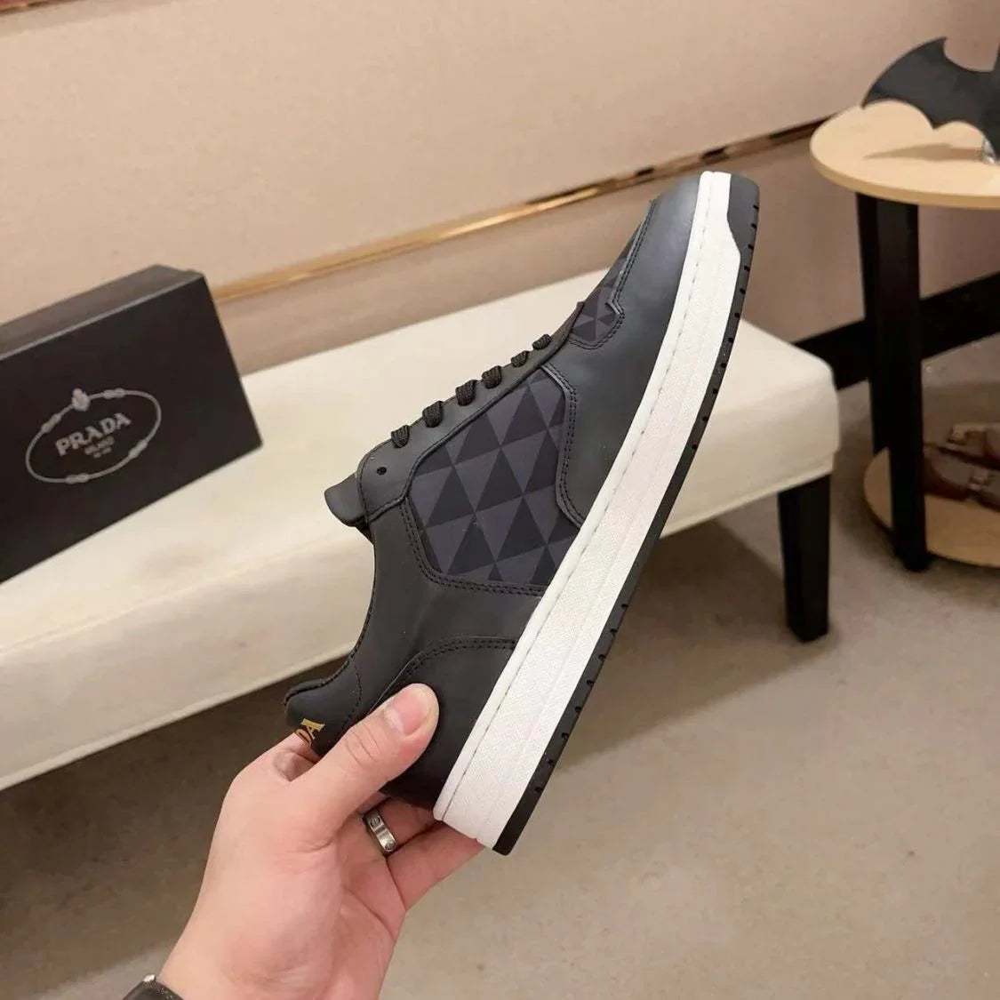 New triangle leather men's shoes 1024111424