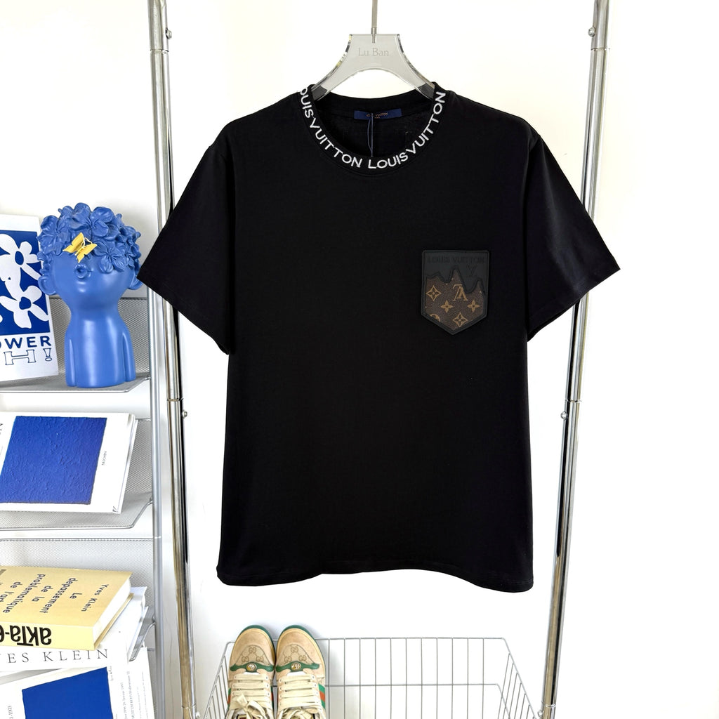 VV Embroidered leather logo T-shirt 1825042507