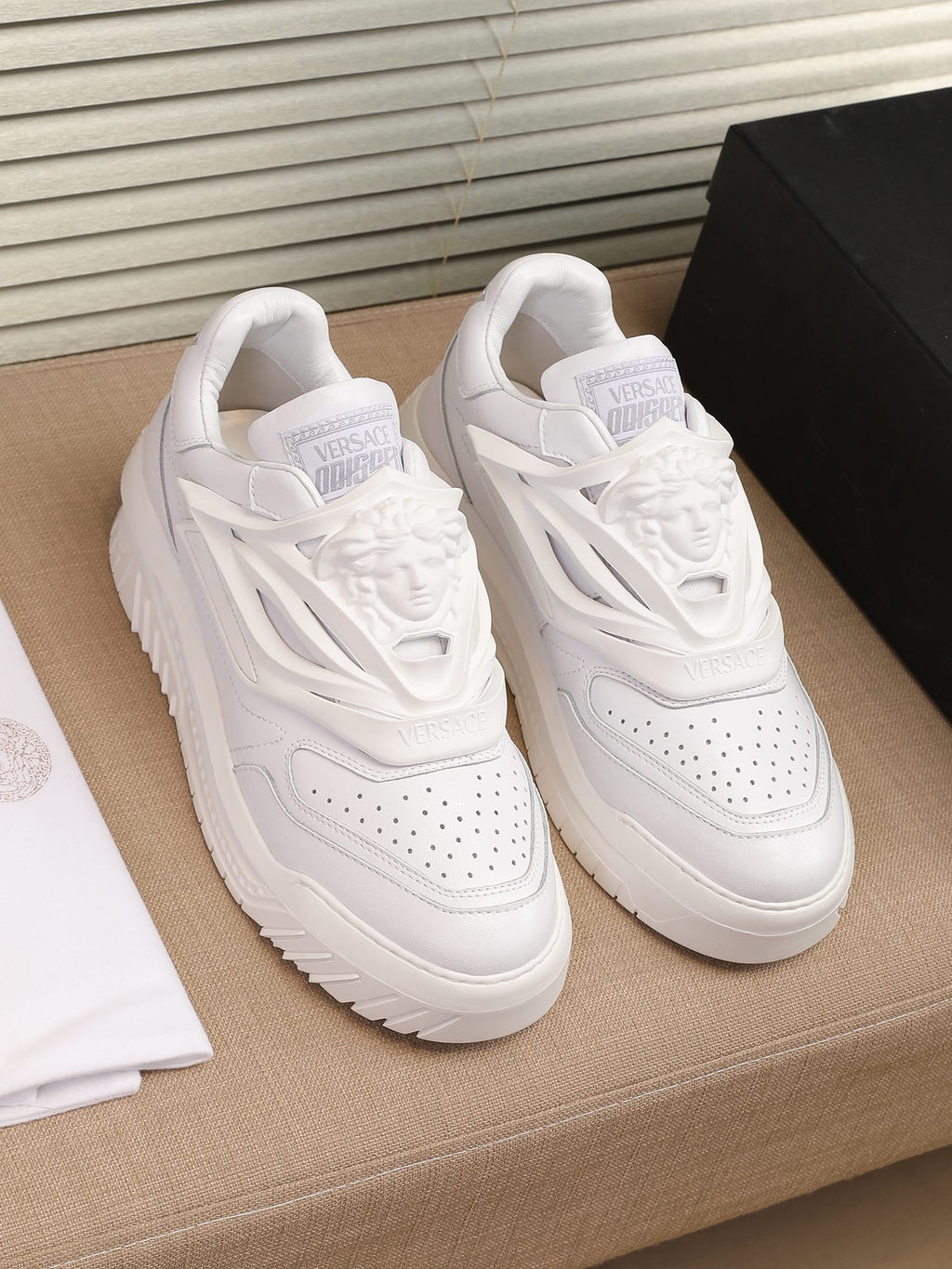 VS Sneakers 1825061911