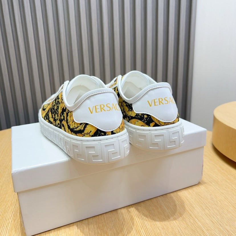 VS Barocco Greca Trainers 1825061913