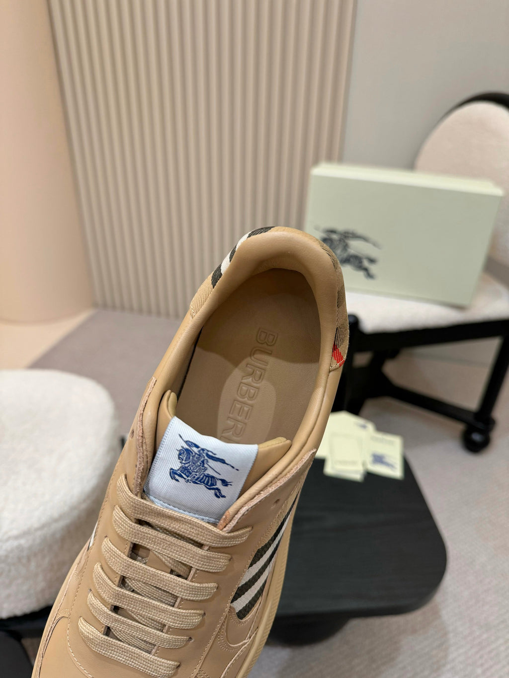 TB Unisex Sneaker 1825120502