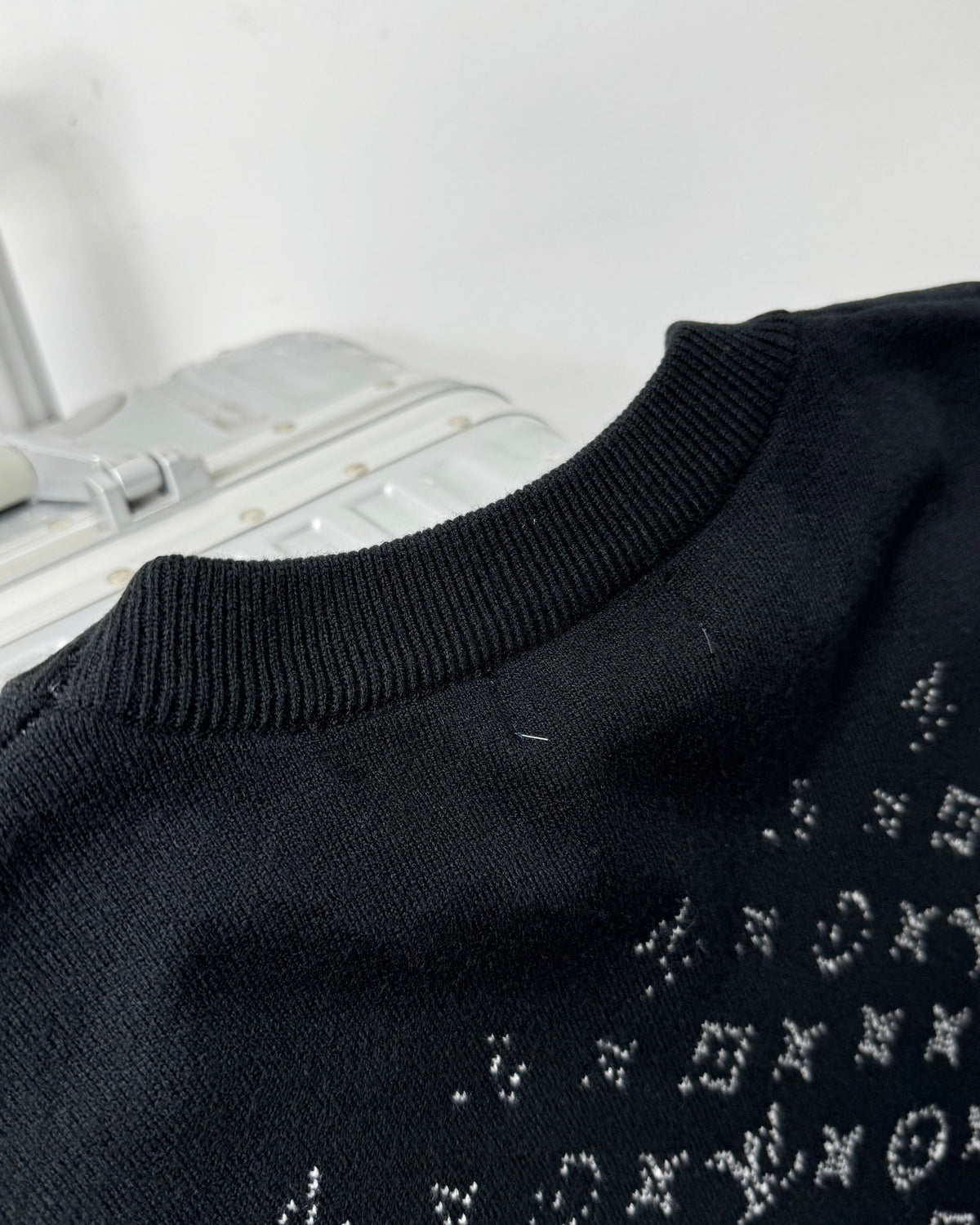 VV Gradient casHHere knitted sweater 1824102101