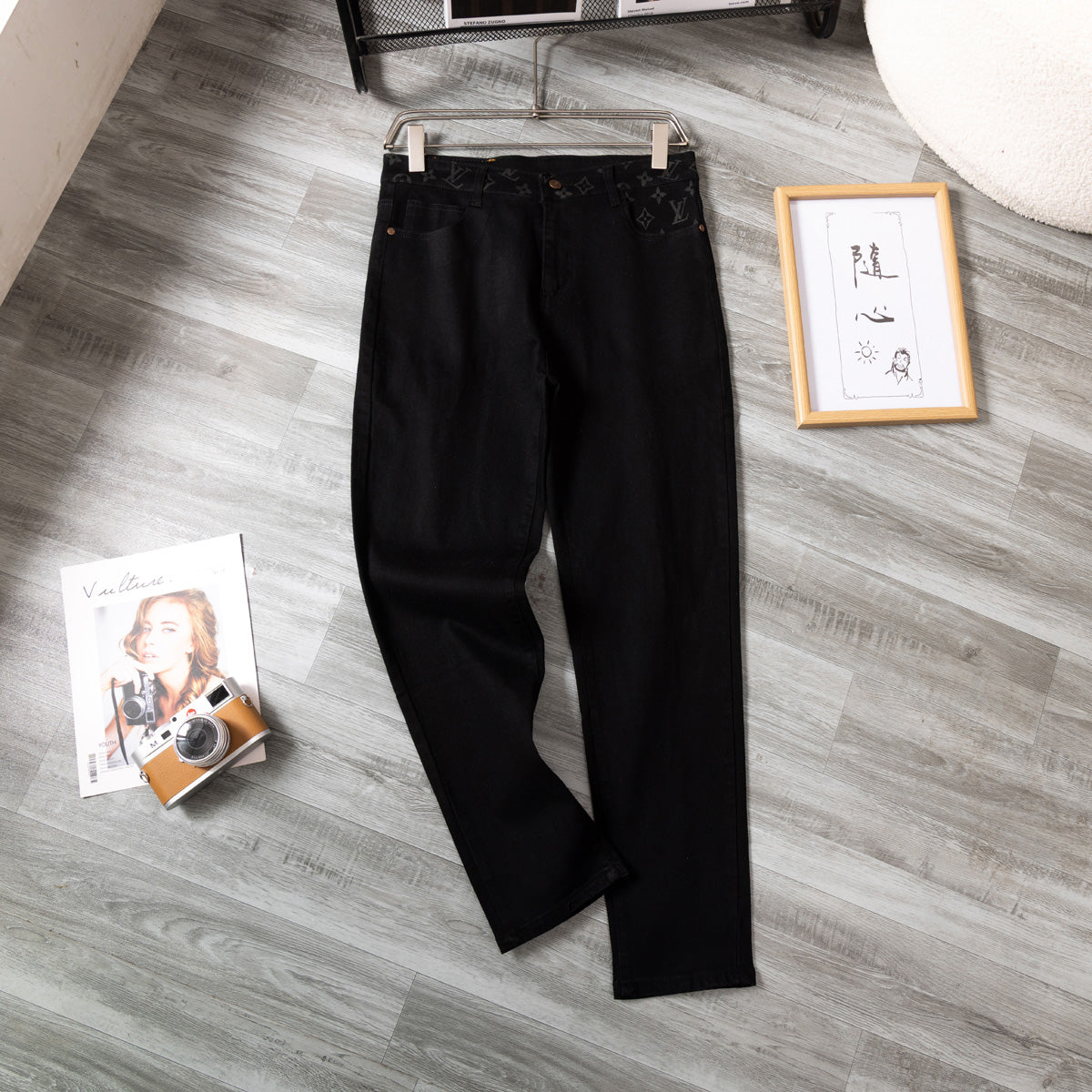 VV Washed stretch jeans 1825051402
