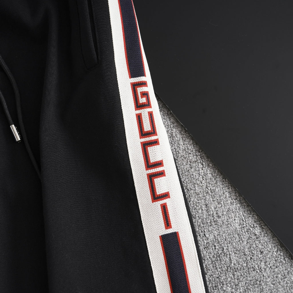 GUI Casual sports suit 1824102211