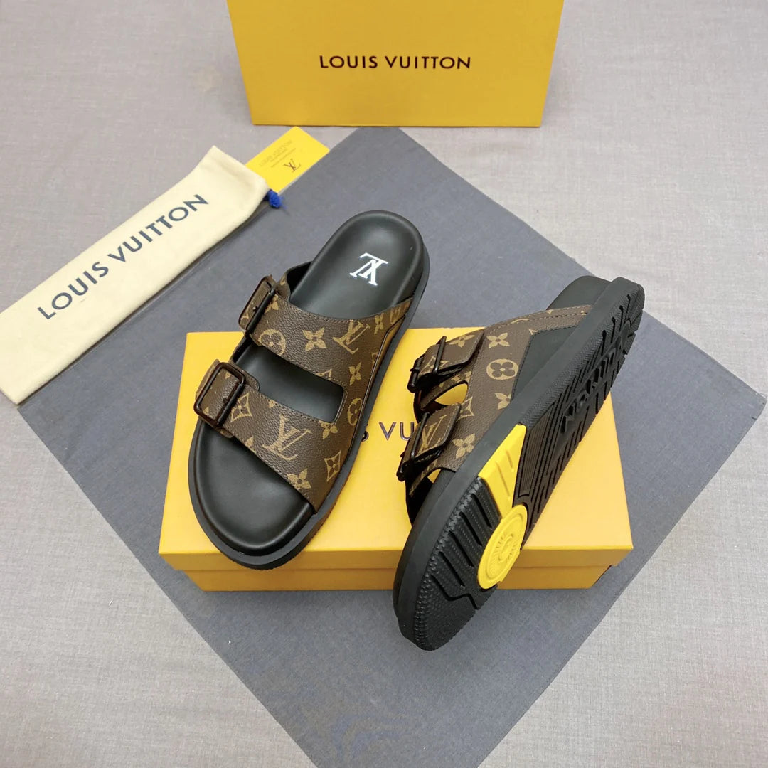 New fashion and casual men's sandals and slippers 1024042615