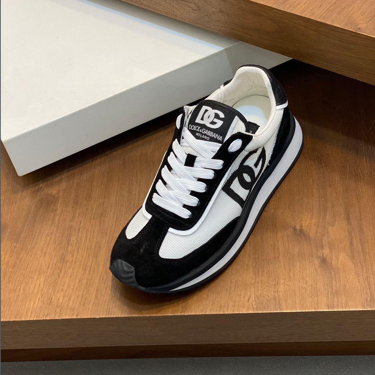 D&G New cowhide lining TPR elastic outsole sneakers XC24092813