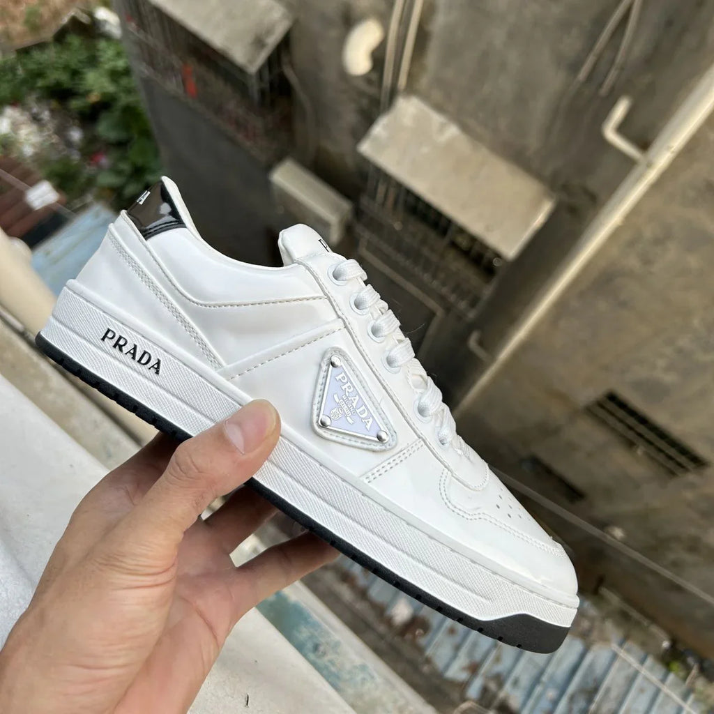P New Women's and Men's Shoes Casual Shoes Triangle Buckle Lace-up Sneakers 1024060508