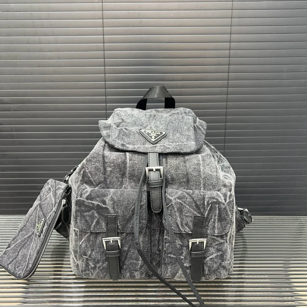 New versatile nylon cloth backpack 1024111206