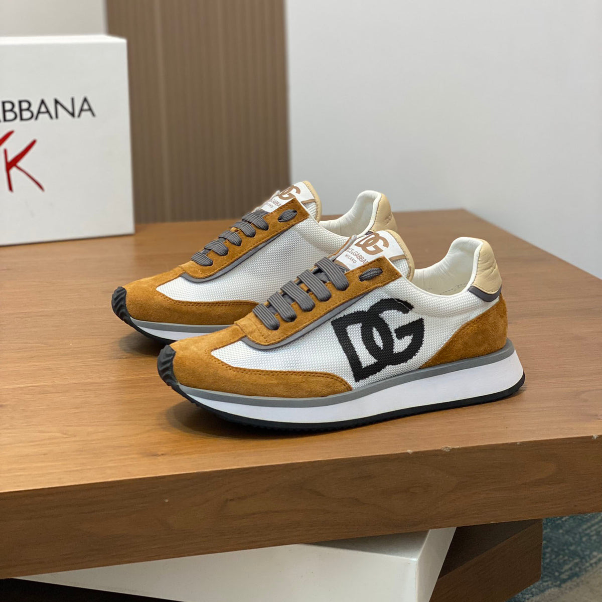 D&G New cowhide lining TPR elastic outsole sneakers XC24092813