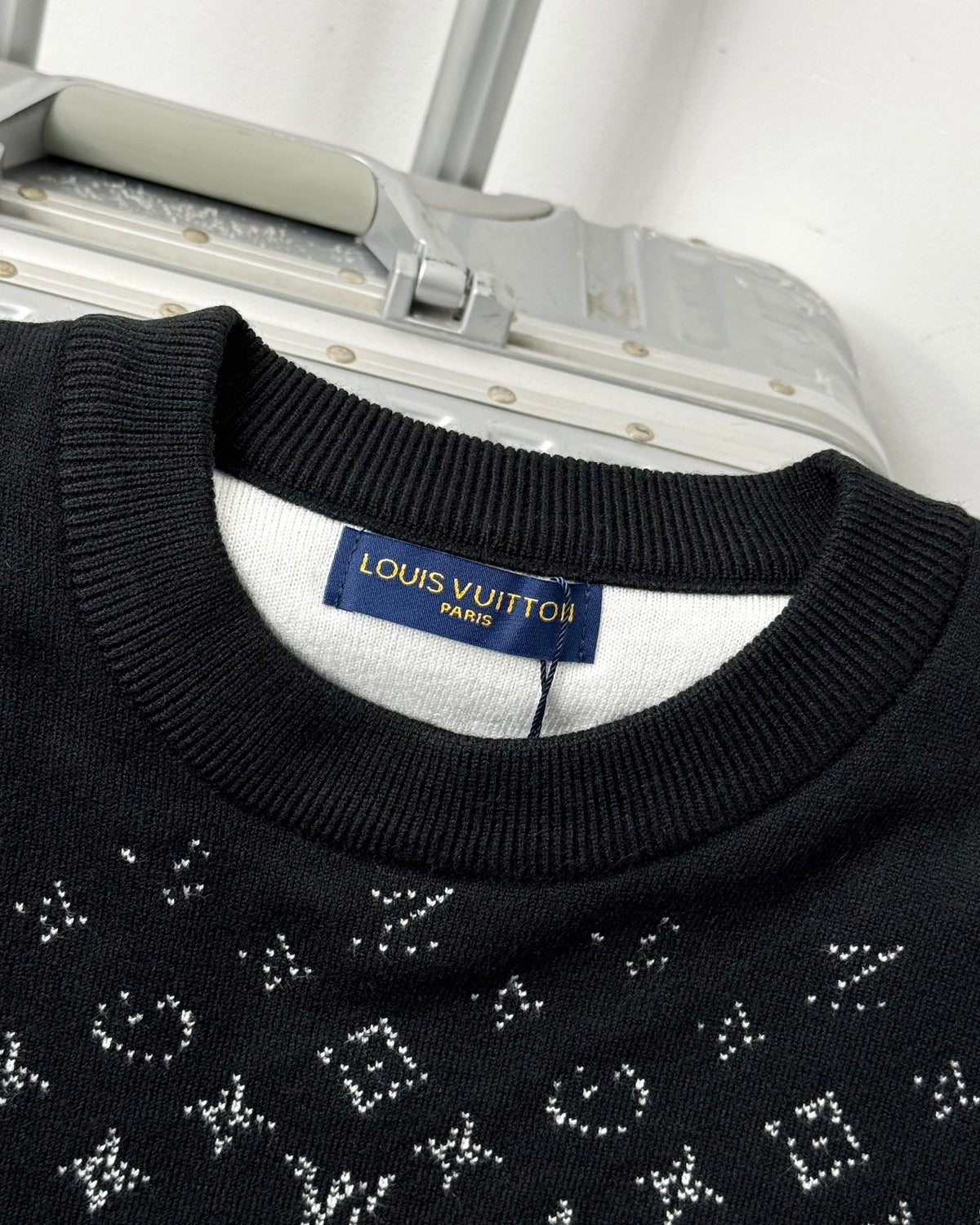 VV Gradient casHHere knitted sweater 1824102101