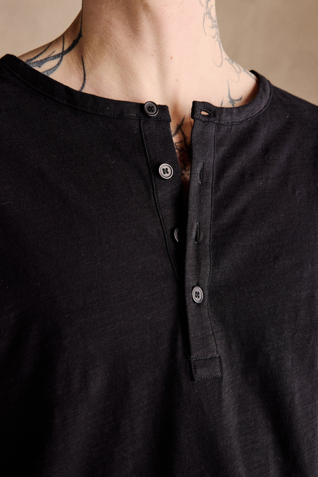 Riviera Slub Henley | Black
