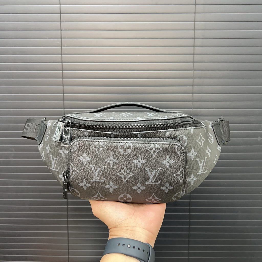 VV Bumbag Crossbody chest bag 1825052311