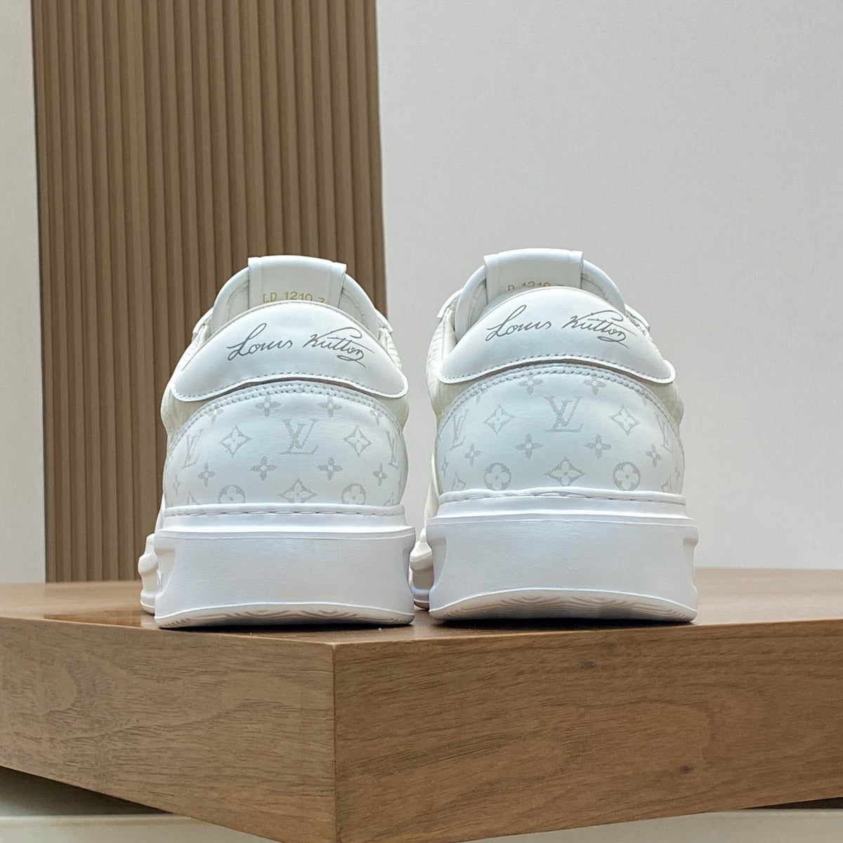 VV Sneaker 1825052109