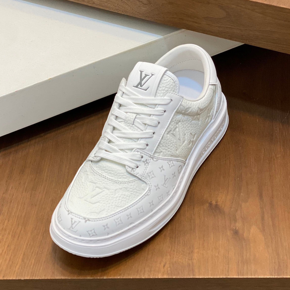VV Sneaker 1825052109