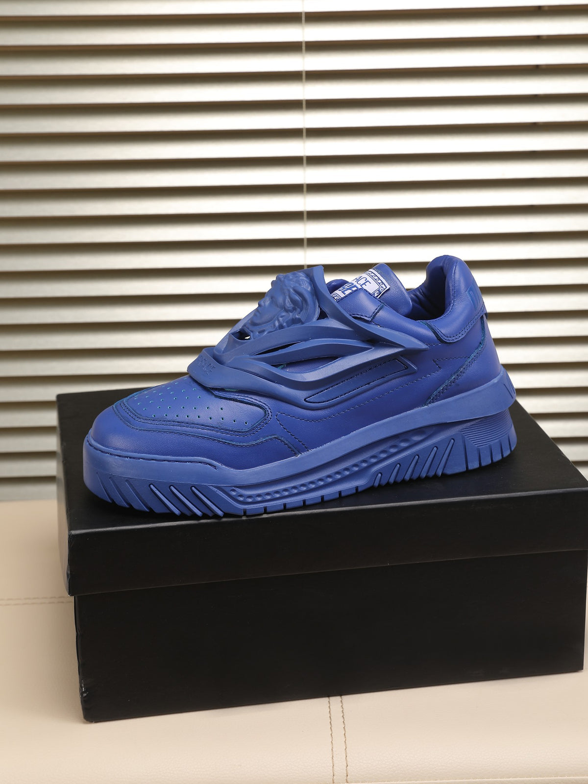 VS Sneakers 1825061911