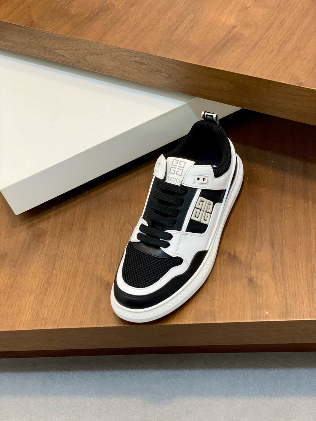 GIV sneakers 1826012801