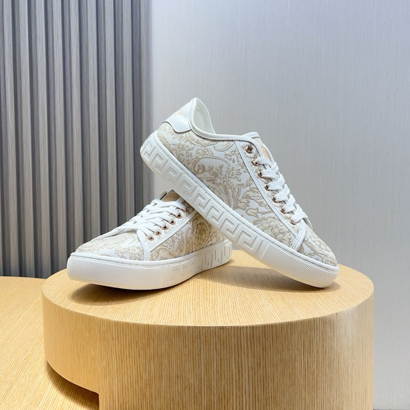 VS Barocco Greca Trainers 1825061913