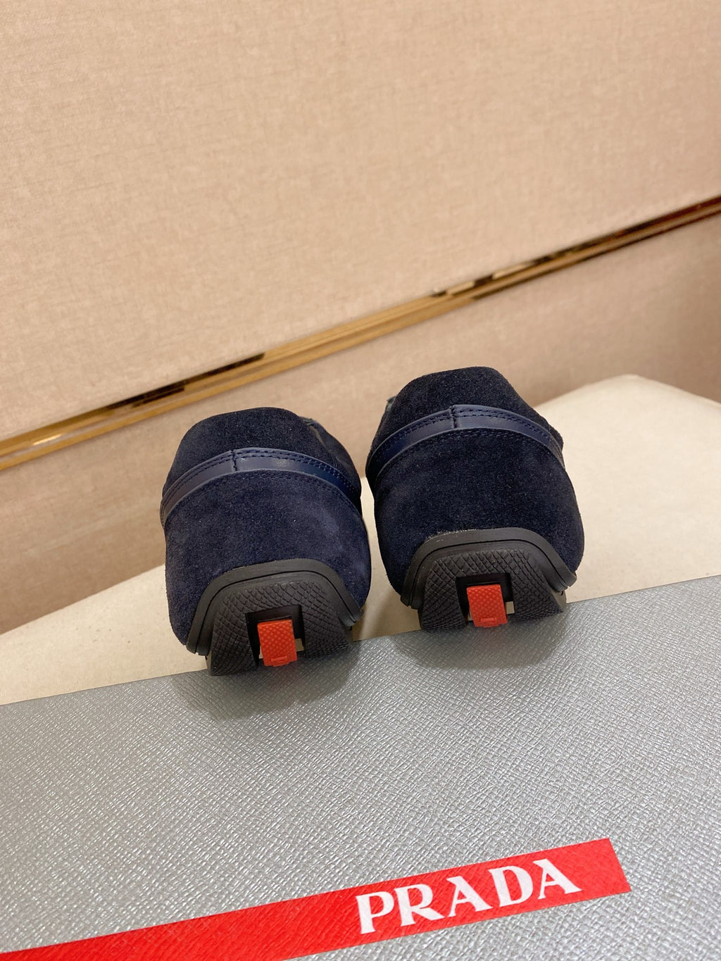 PR  sneakers 1825052023