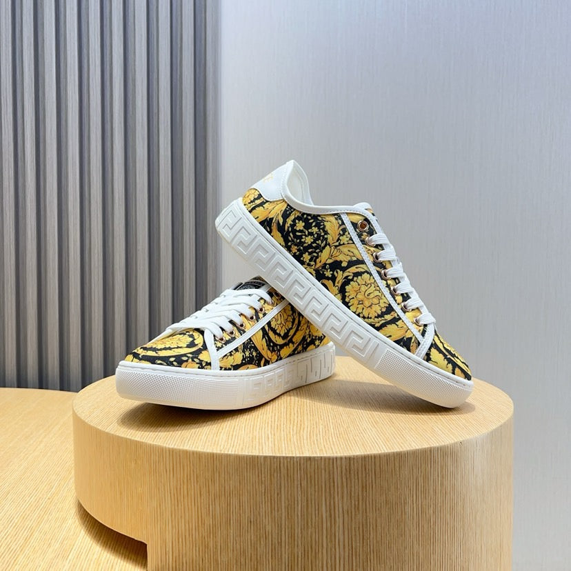 VS Barocco Greca Trainers 1825061913