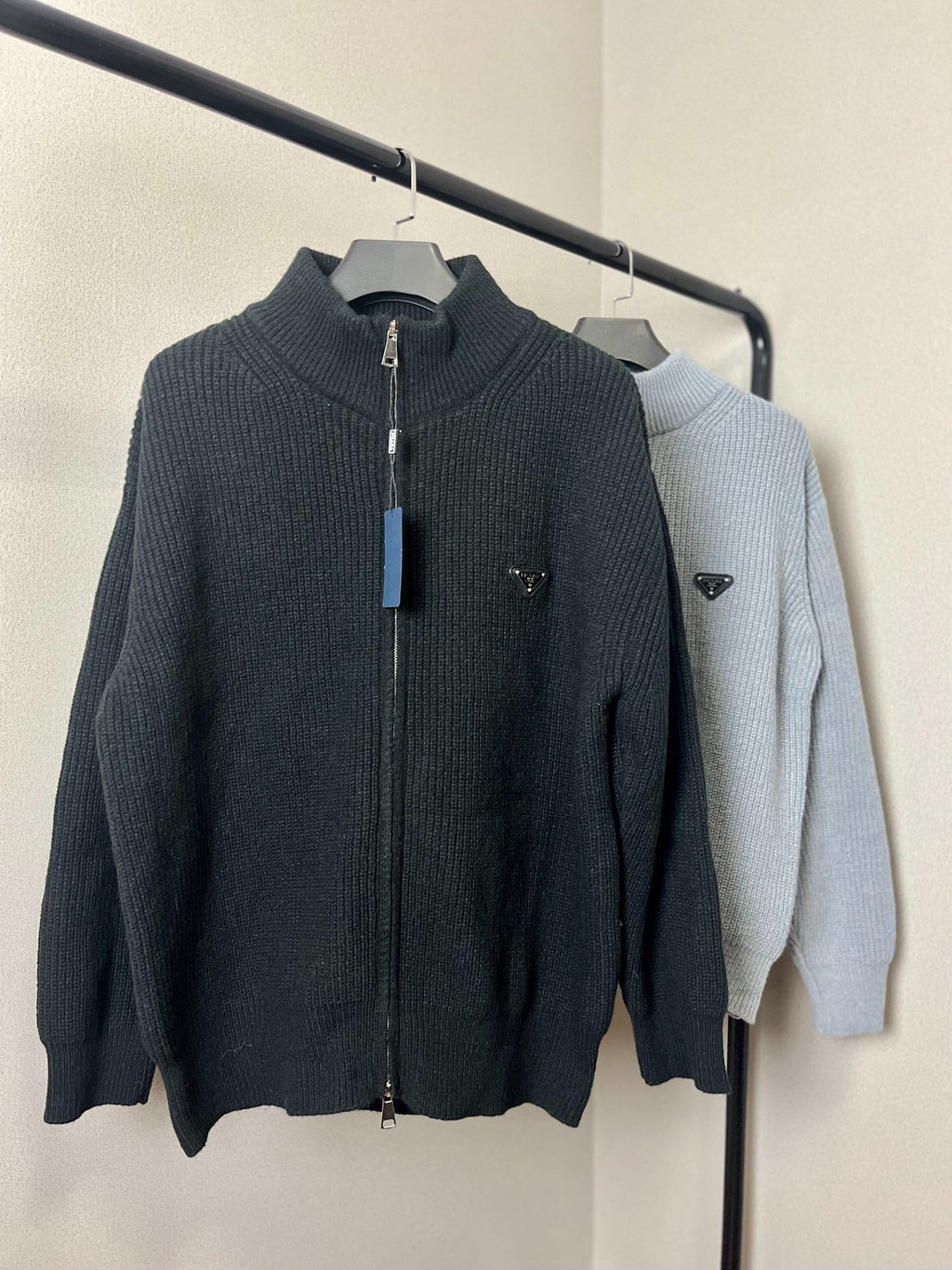 PD Stand collar double zipper knit 1825121805