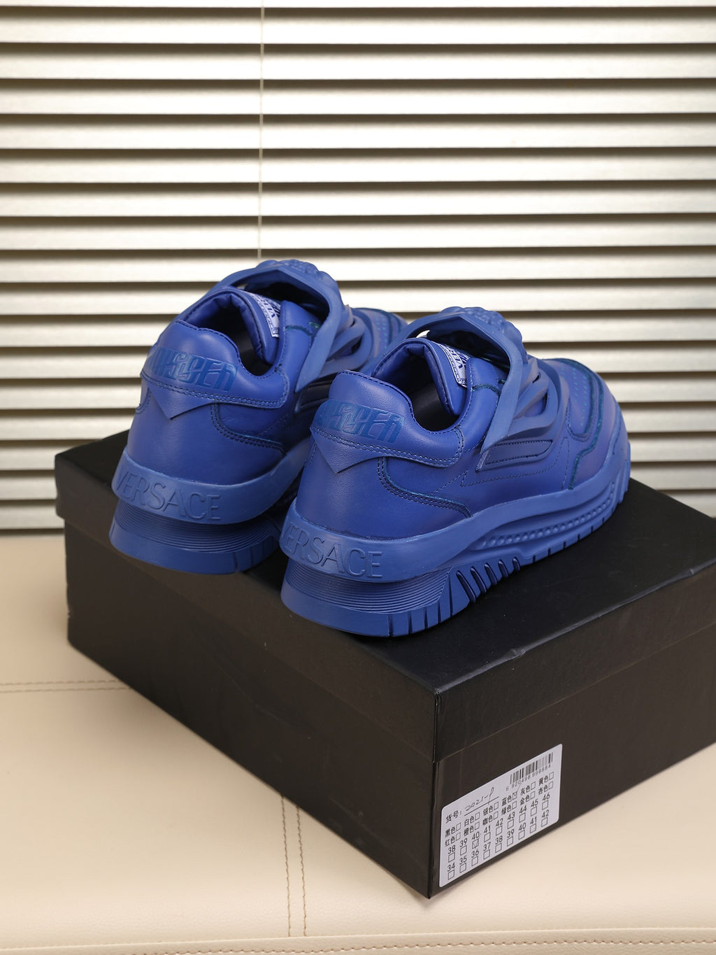 VS Sneakers 1825061911