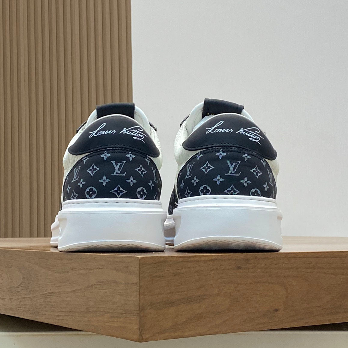 VV Sneaker 1825052109