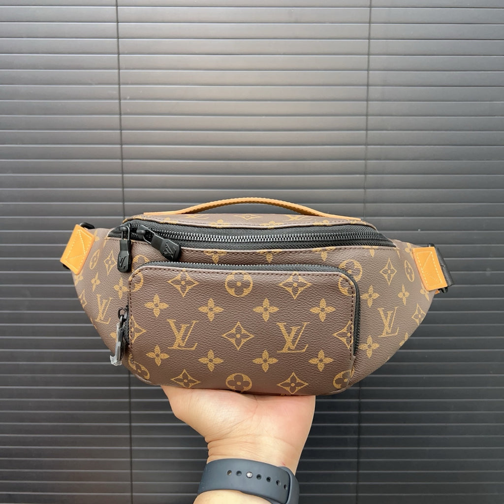 VV Bumbag Crossbody chest bag 1825052311