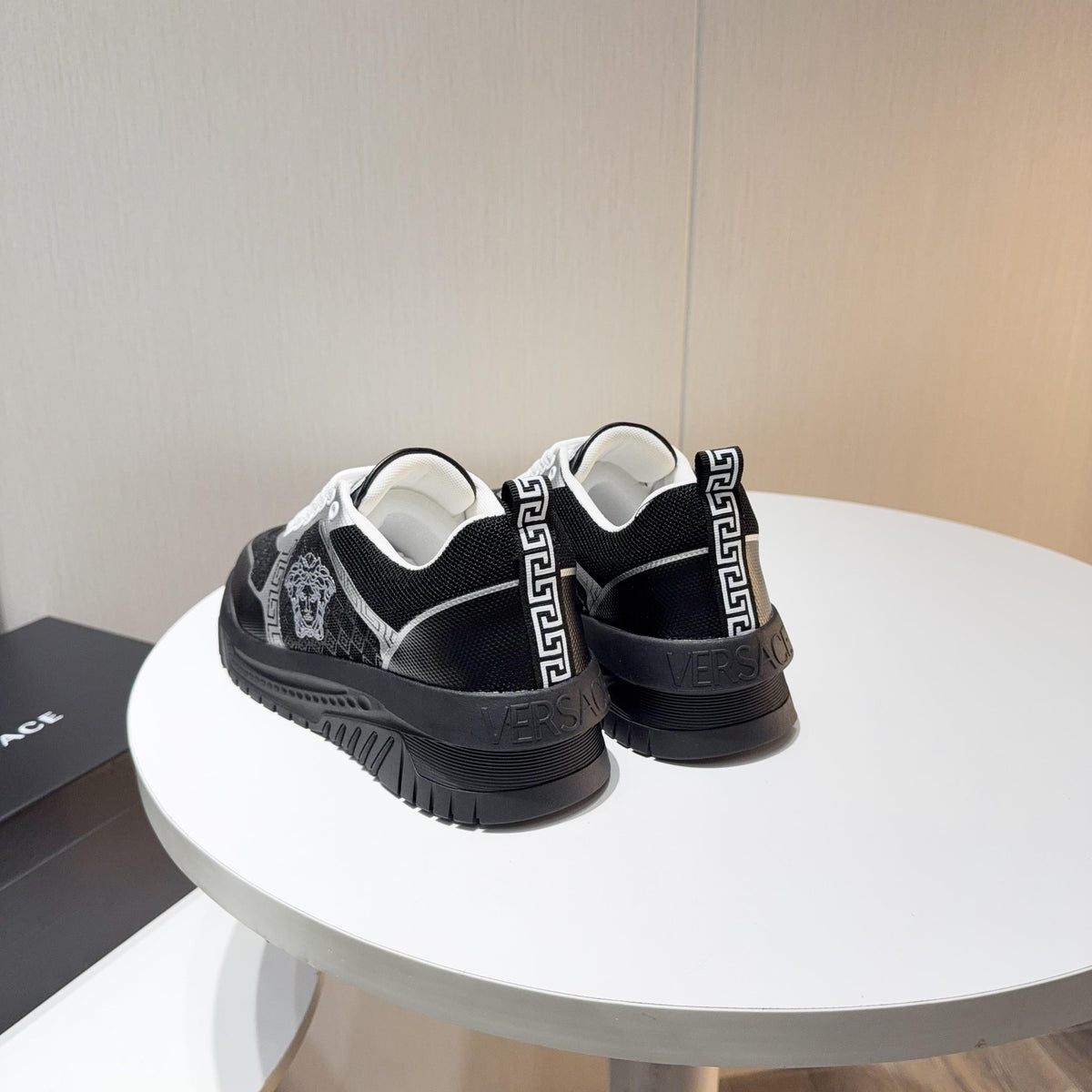 VS Sneakers 1826030902