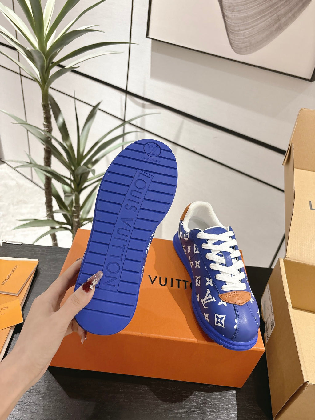 VV Sneaker 1825060605