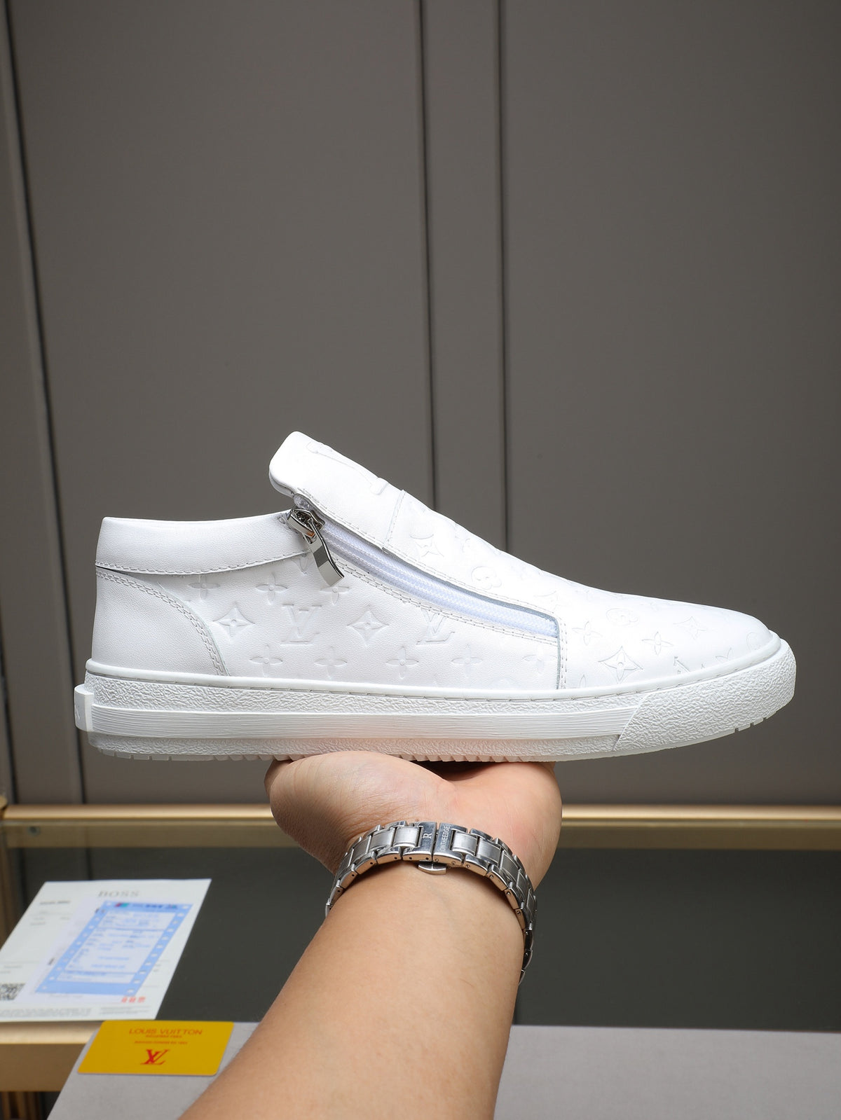 VV Zippered casual sneakers 1825122511