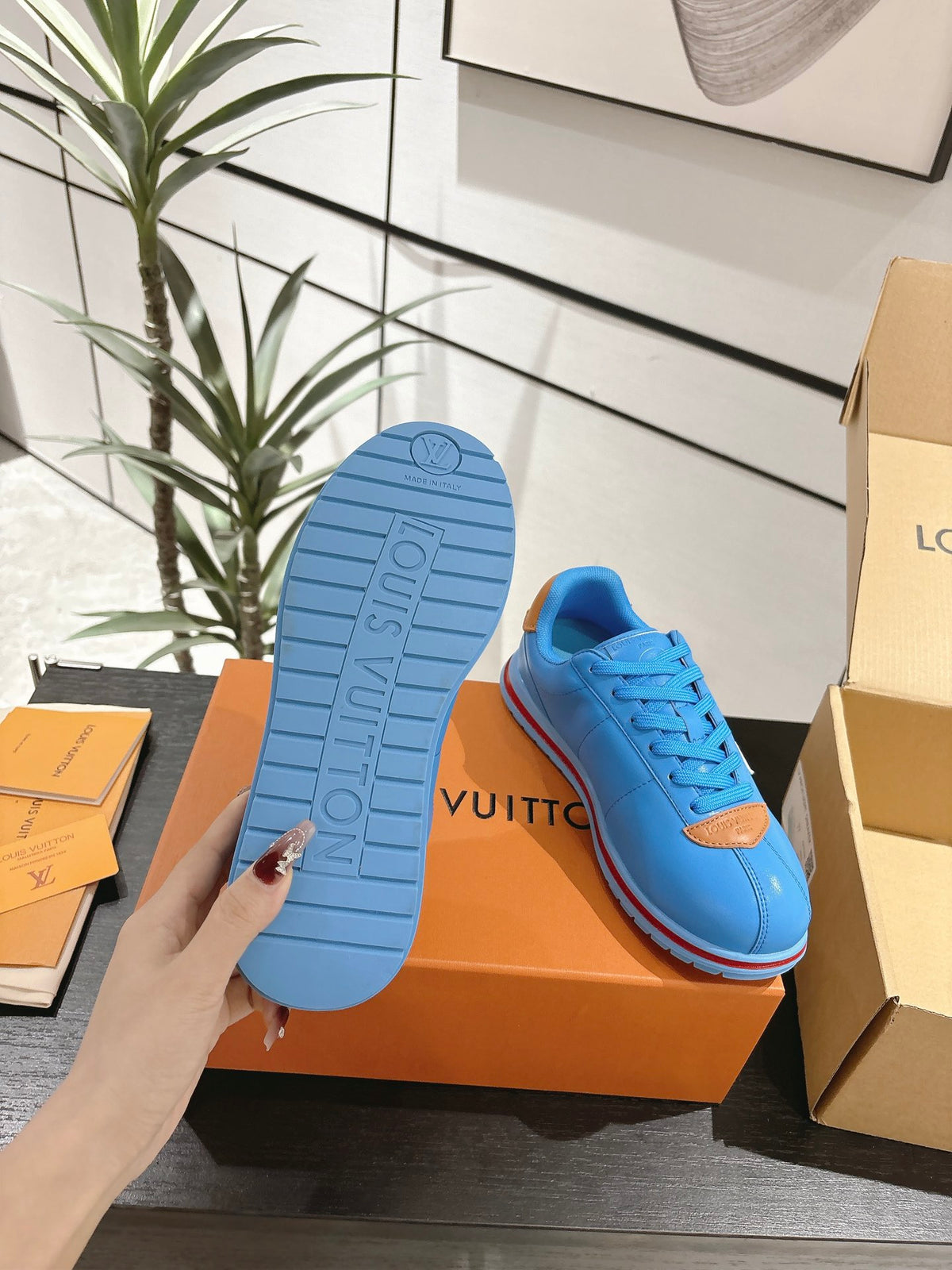 VV Sneaker 1825060605