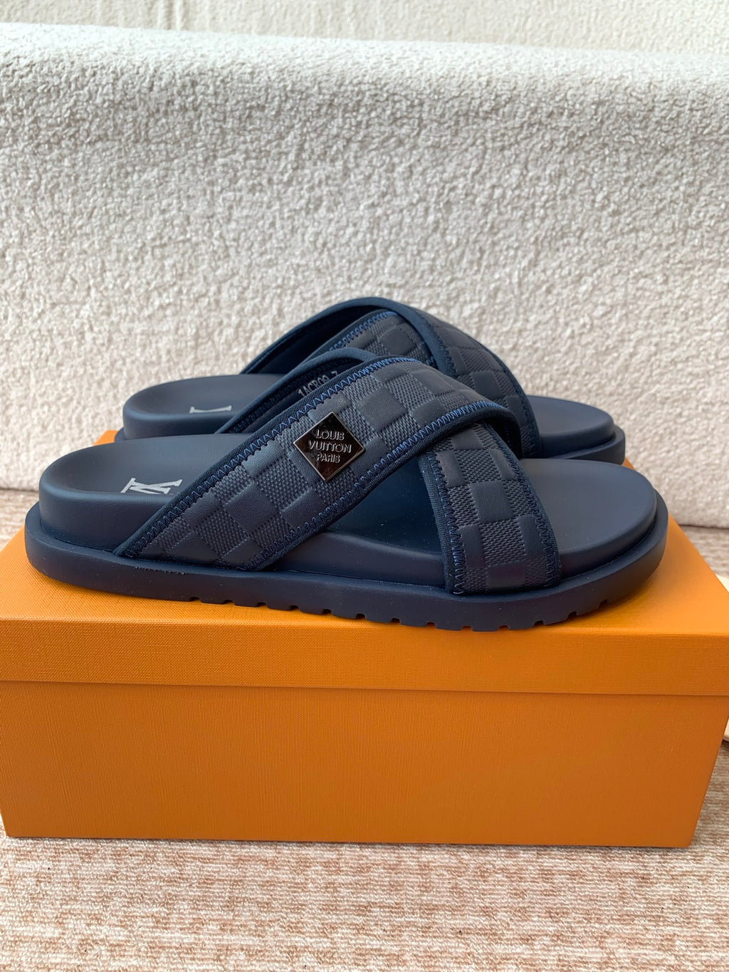 VV Beach slippers 1825052202