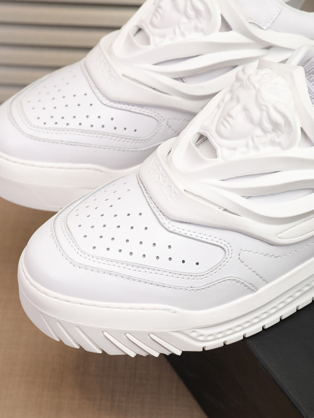VS Sneakers 1825061911