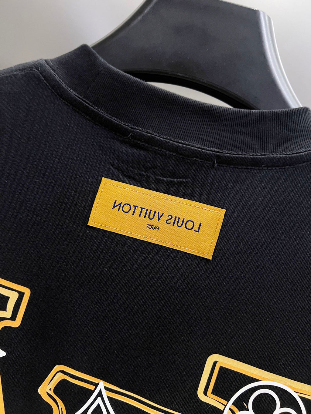VV T-shirt 26041401