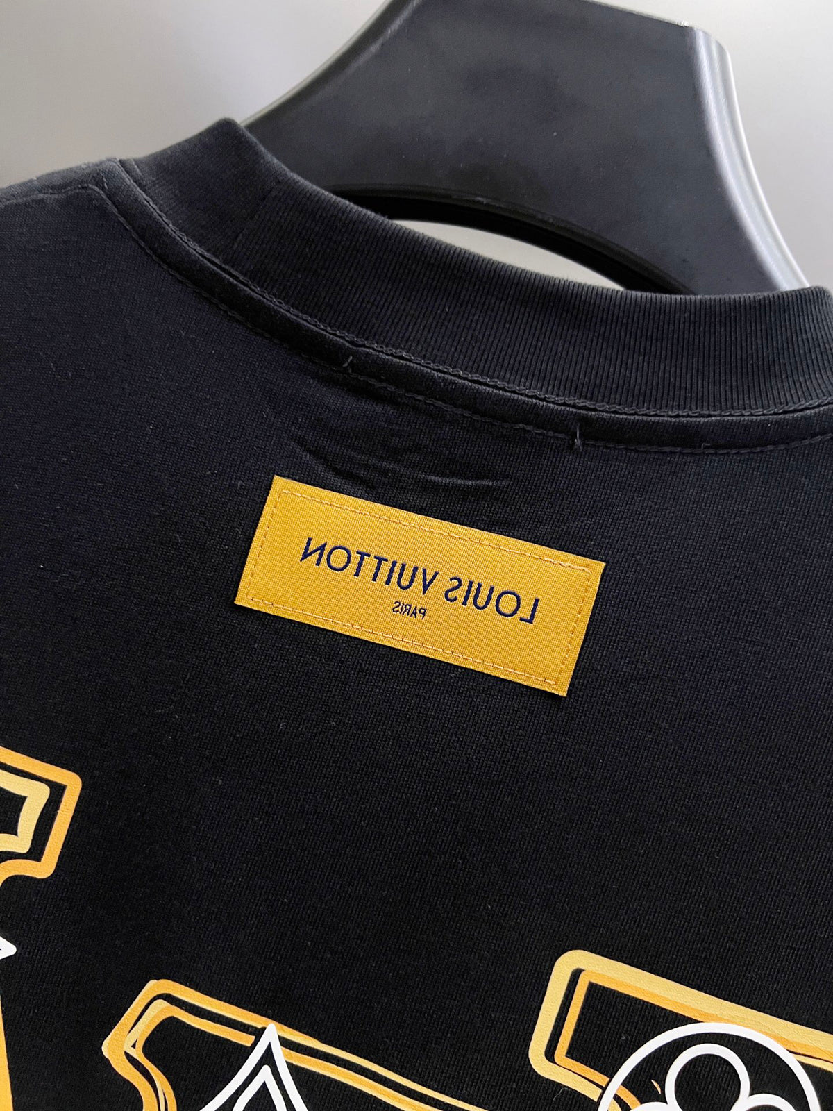 VV T-shirt 26041401