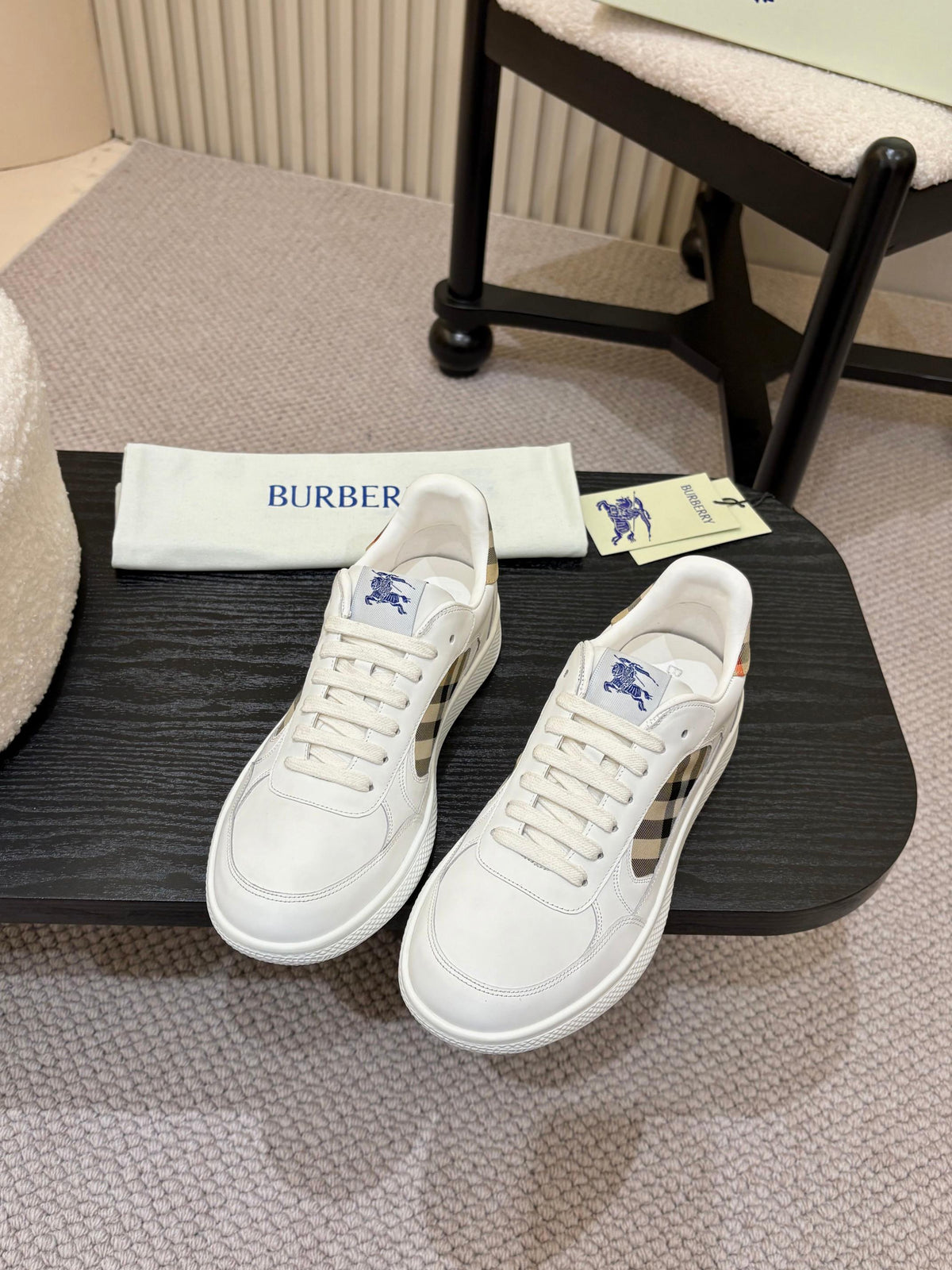 TB Unisex Sneaker 1825120502