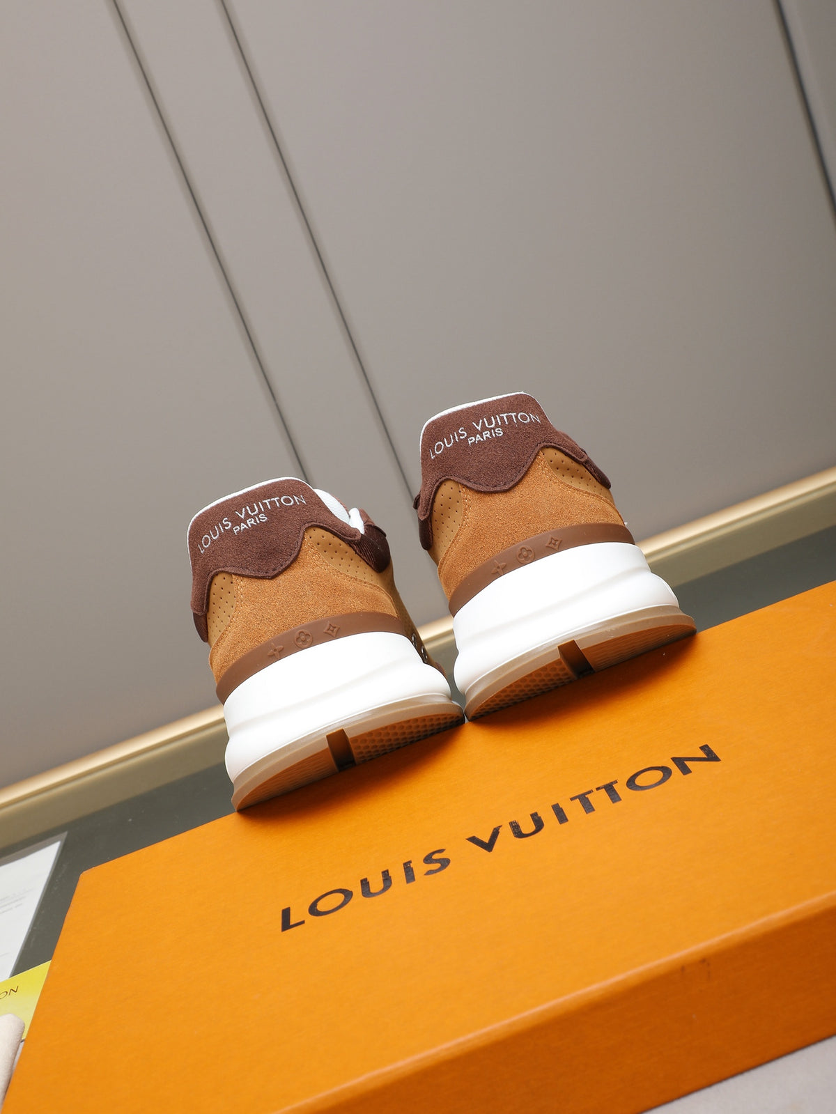 VV sneakers 1825122507