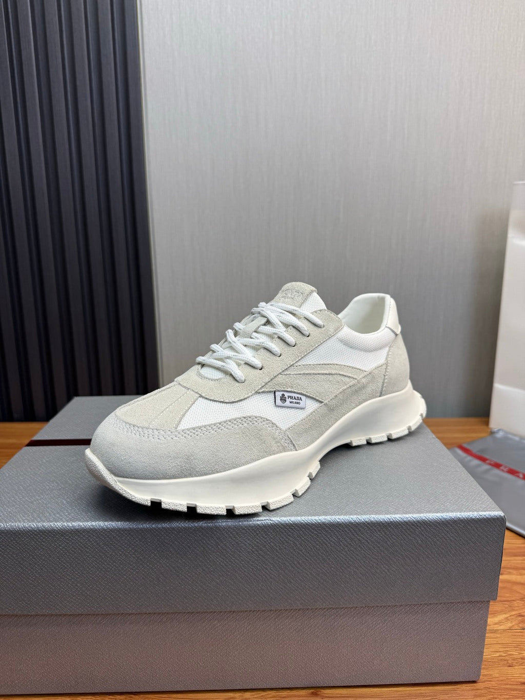 PR sneakers 1826051901
