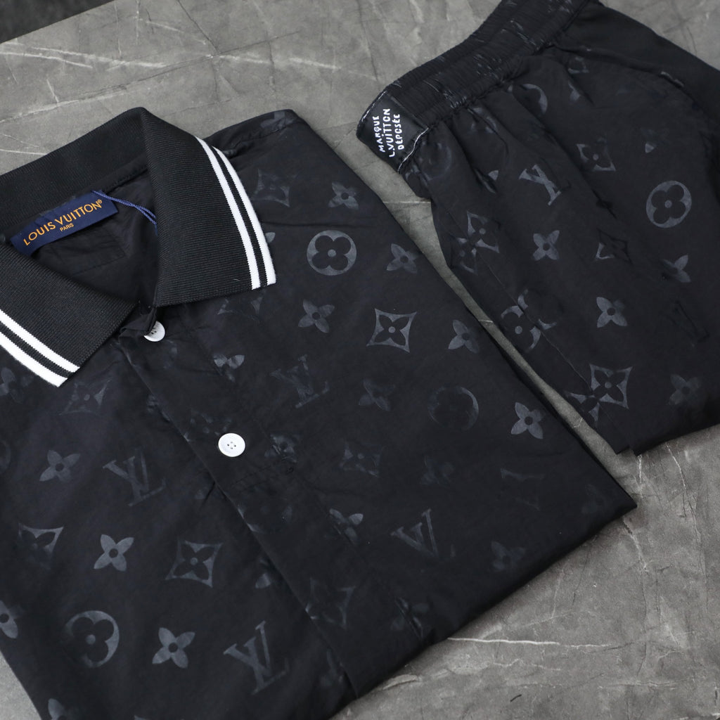 VV Jacquard Logo Casual T-shirt, Elastic Shorts 1825061816