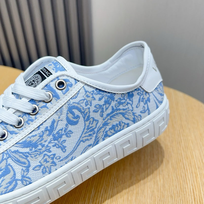 VS Barocco Greca Trainers 1825061913