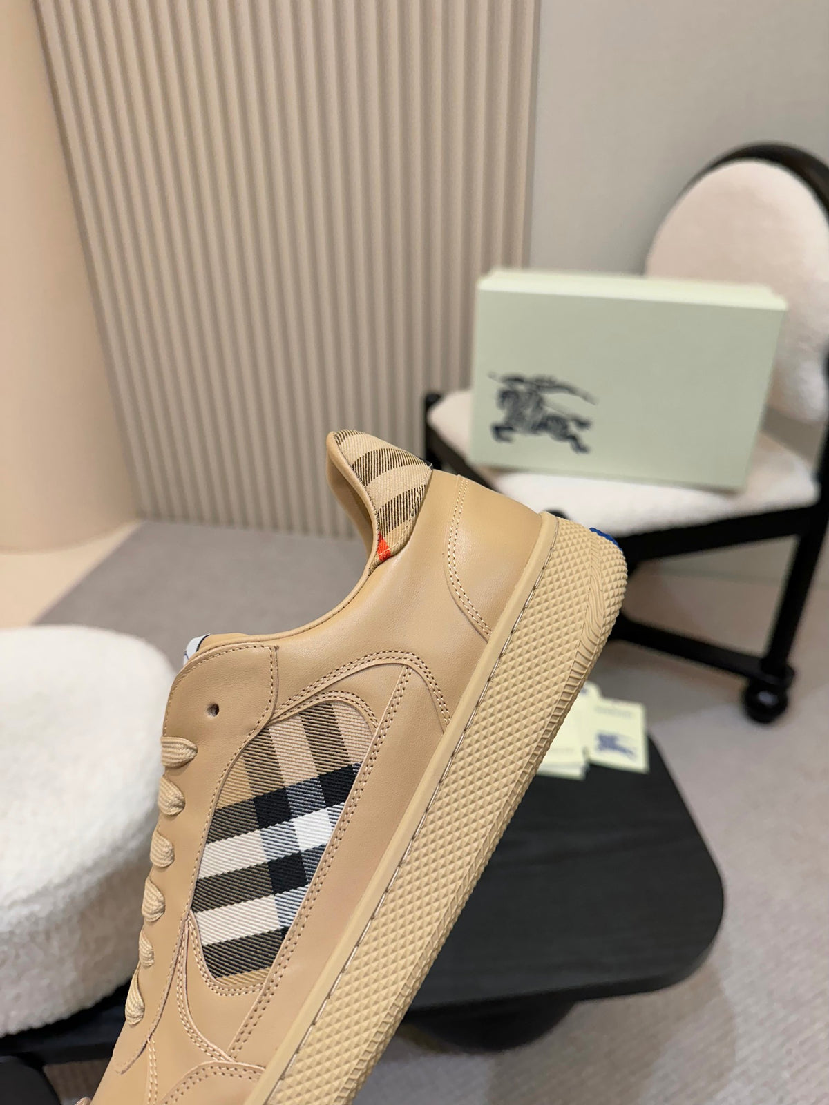 TB Unisex Sneaker 1825120502