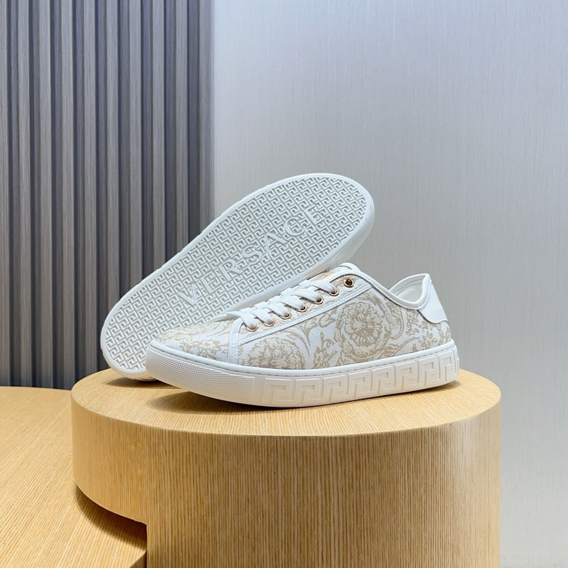 VS Barocco Greca Trainers 1825061913